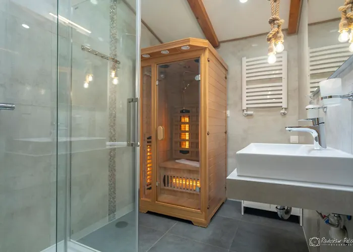 Rosa-apartamenty Z Prywatna Sauna 빌라 스클라르스카포렘바